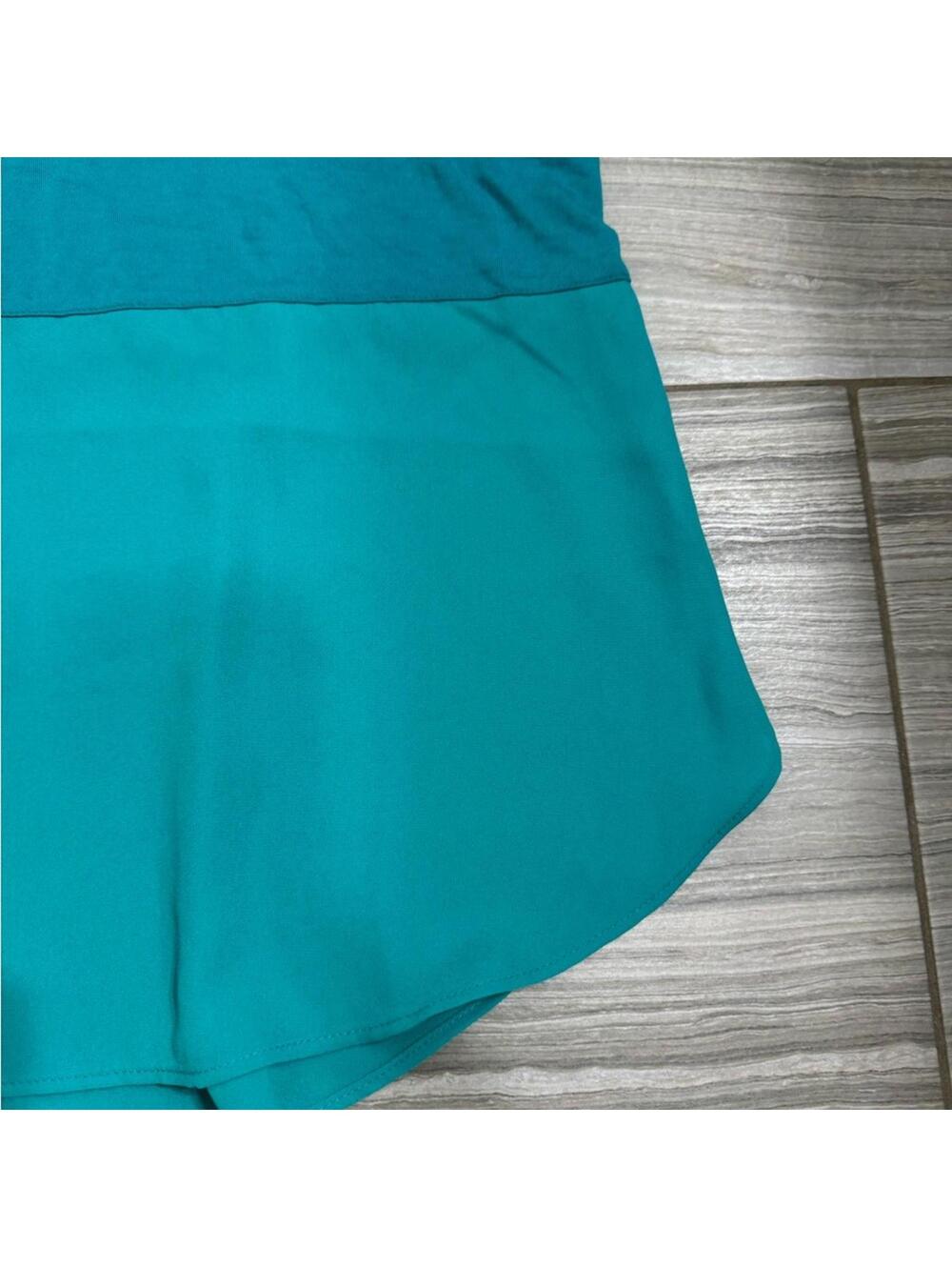Blue Green V-Neck Short Sleeve Panel Top Medium Casual Minimalist Chic - Picture 4 of 5